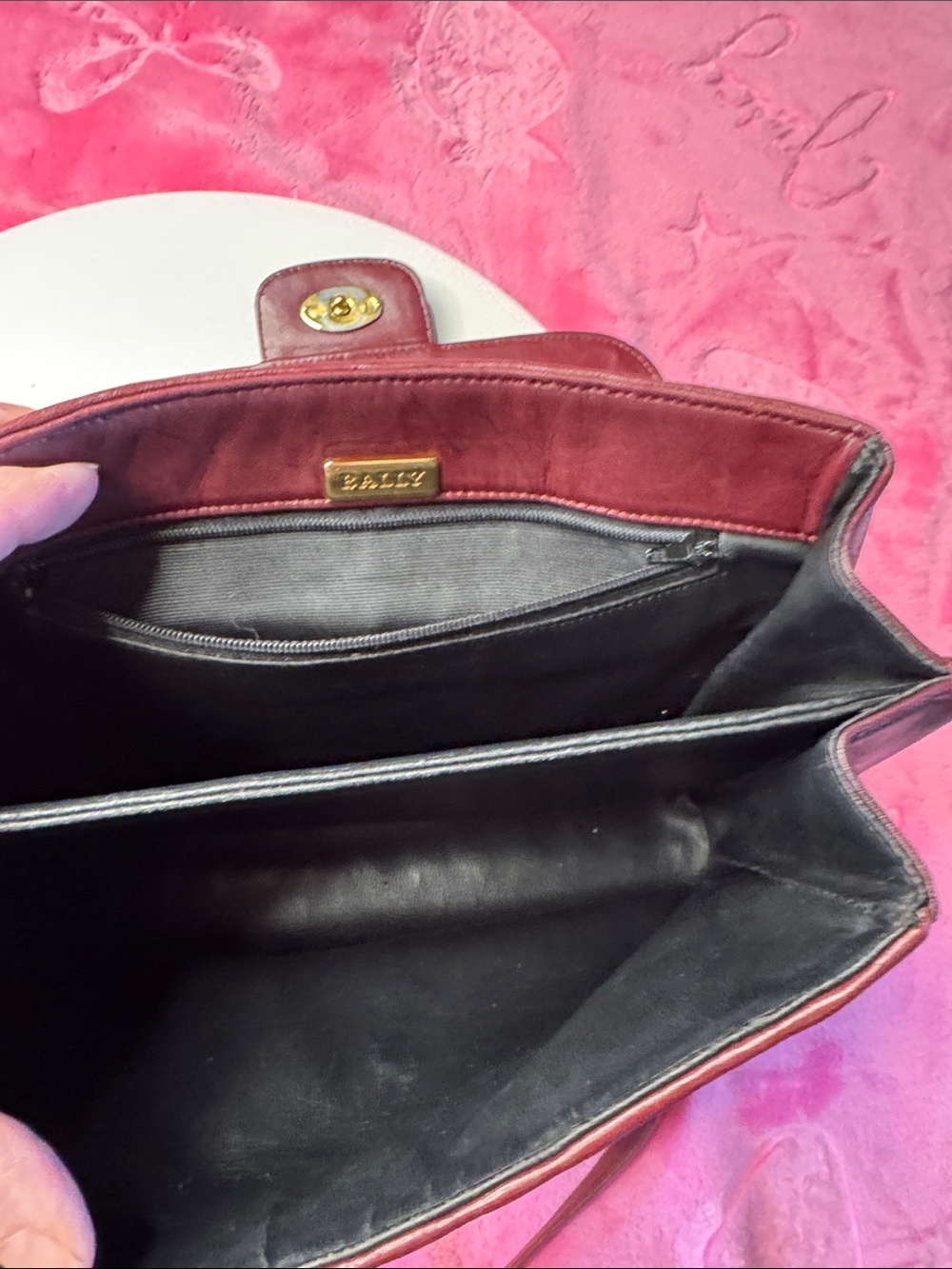 Luxury Bally Woven Leather Bag Made in Italy Gold Chain & Leather Crossbody - Picture 5 of 13